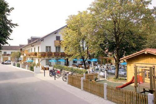 Gasthof & Hotel Jaegerwirt Aufhofen Buitenkant foto