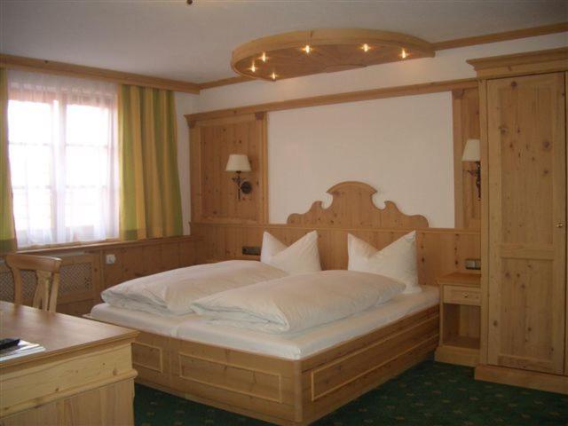 Gasthof & Hotel Jaegerwirt Aufhofen Kamer foto